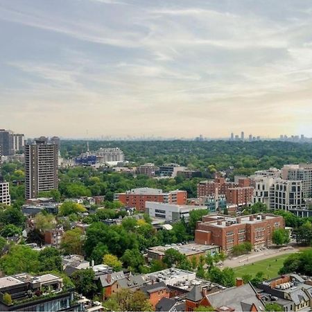 Luxury 2-Bedroom Apartment In Yorkville With The Best City View In Downtown โตรอนโต ภายนอก รูปภาพ