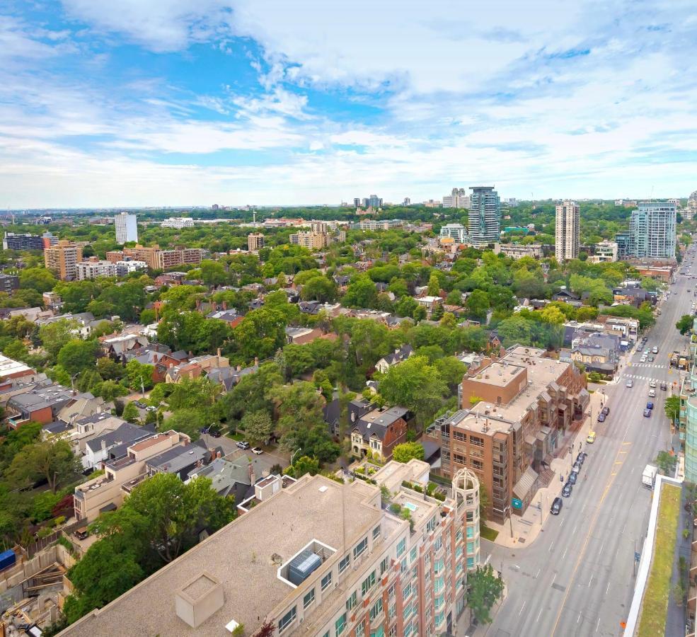 Luxury 2-Bedroom Apartment In Yorkville With The Best City View In Downtown โตรอนโต ภายนอก รูปภาพ