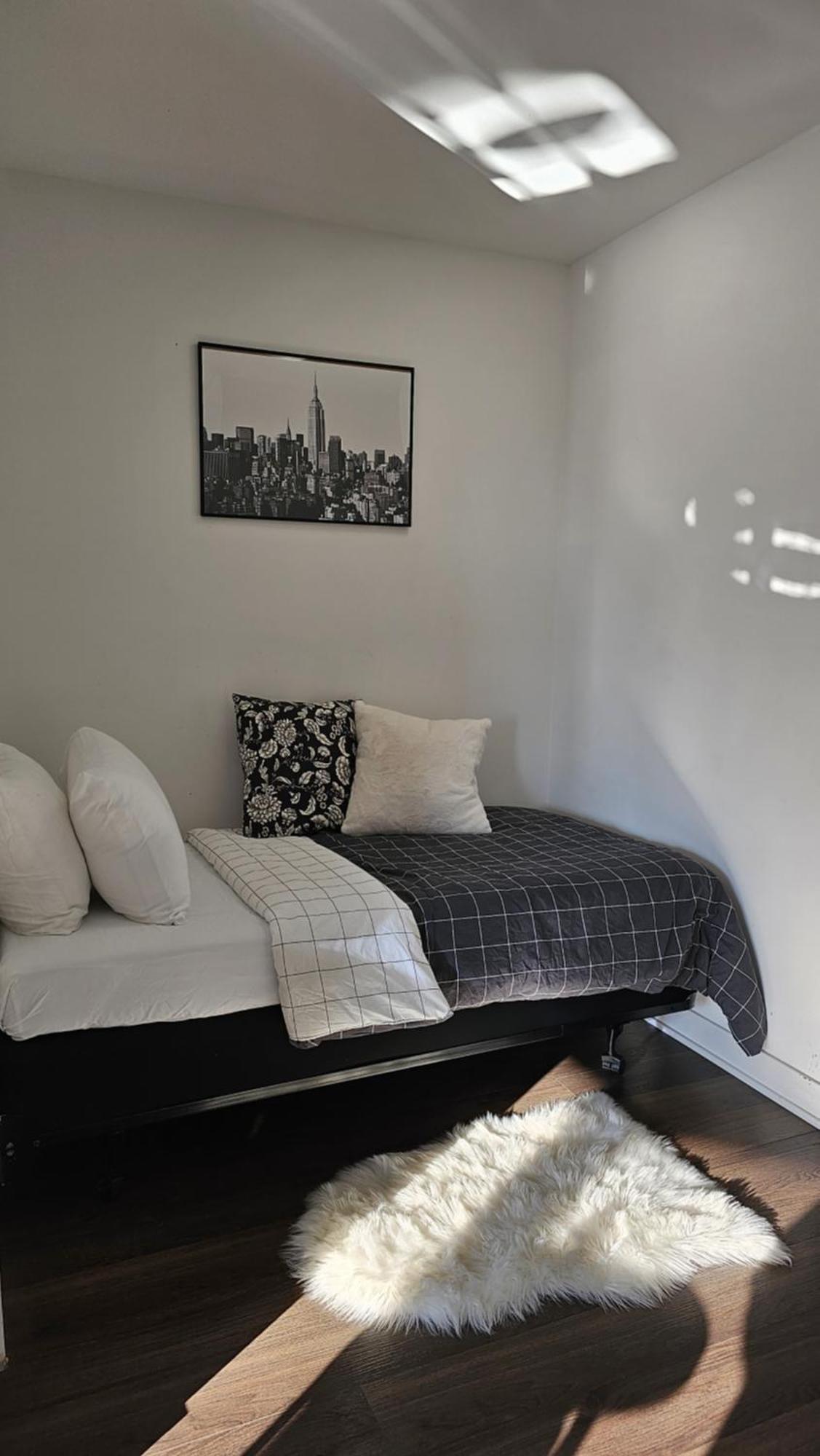 Luxury 2-Bedroom Apartment In Yorkville With The Best City View In Downtown โตรอนโต ภายนอก รูปภาพ